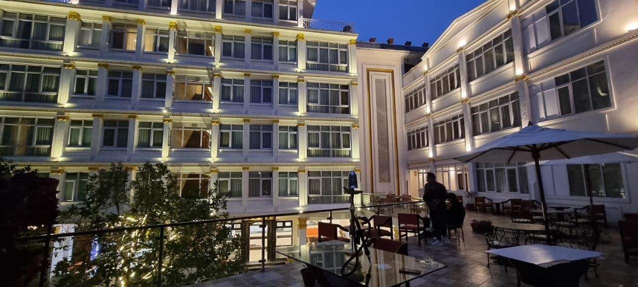 Durbar Hotel & Residence Kathmandu Exterior photo