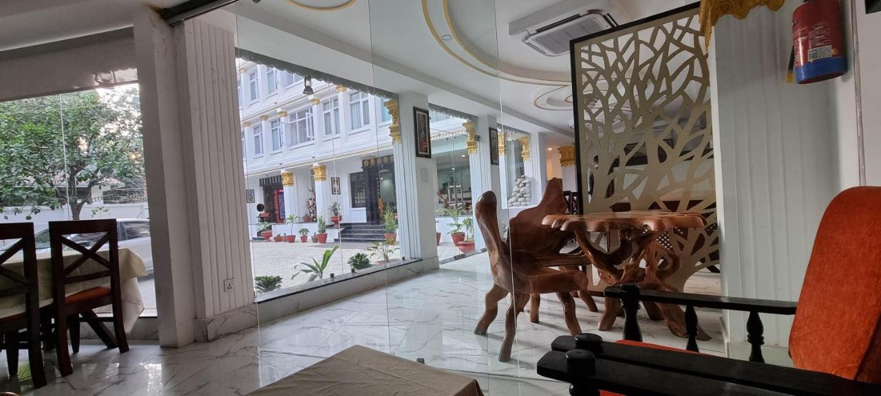Durbar Hotel & Residence Kathmandu Exterior photo
