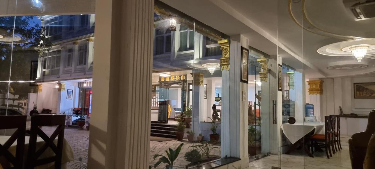 Durbar Hotel & Residence Kathmandu Exterior photo