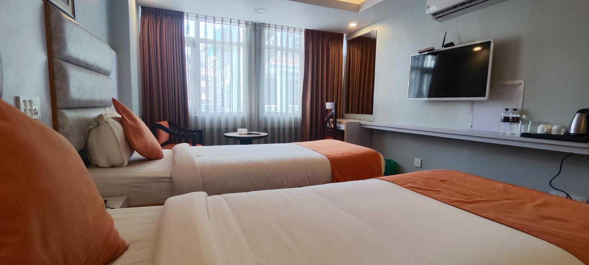 Durbar Hotel & Residence Kathmandu Room photo